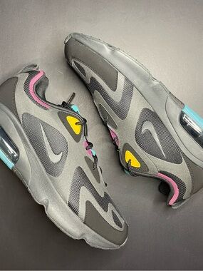 Nike Air Max 200
